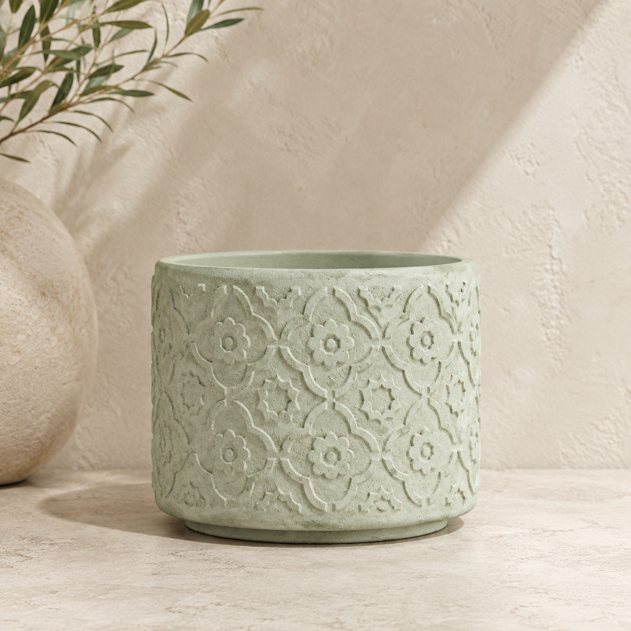 Floral Pattern Pot