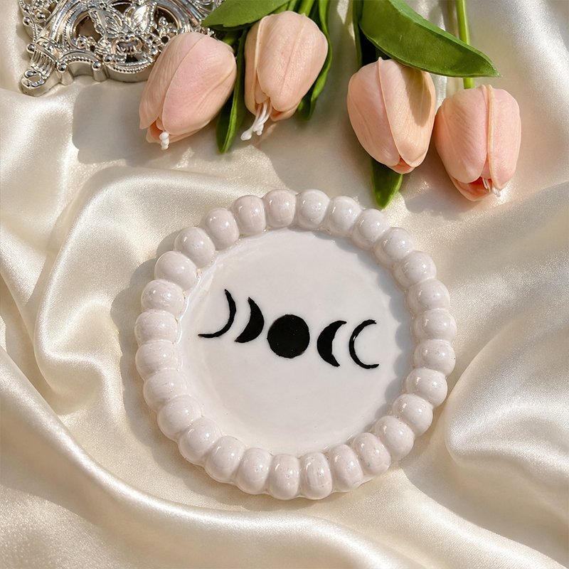 MOON TRAY